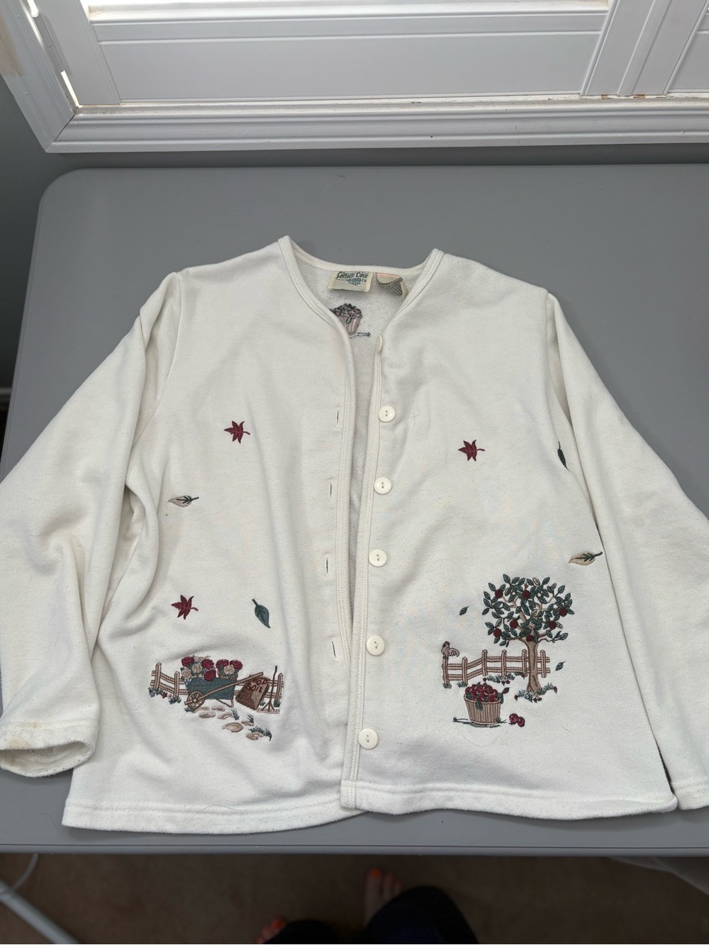 Cream Embroidered Button-Front Cardigan with Autumn Motif